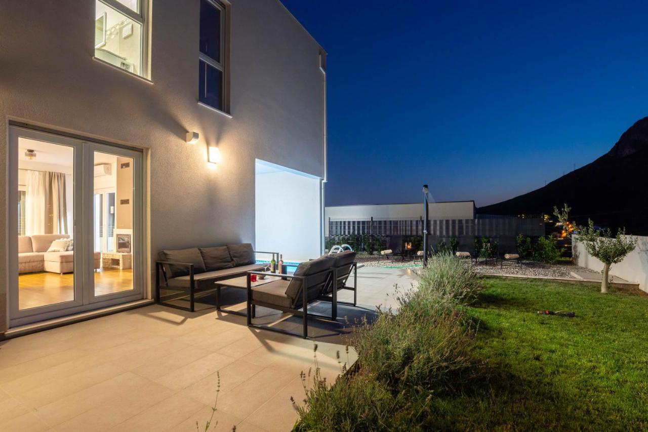 Villa Dorso With Heated Pool Klis ภายนอก รูปภาพ