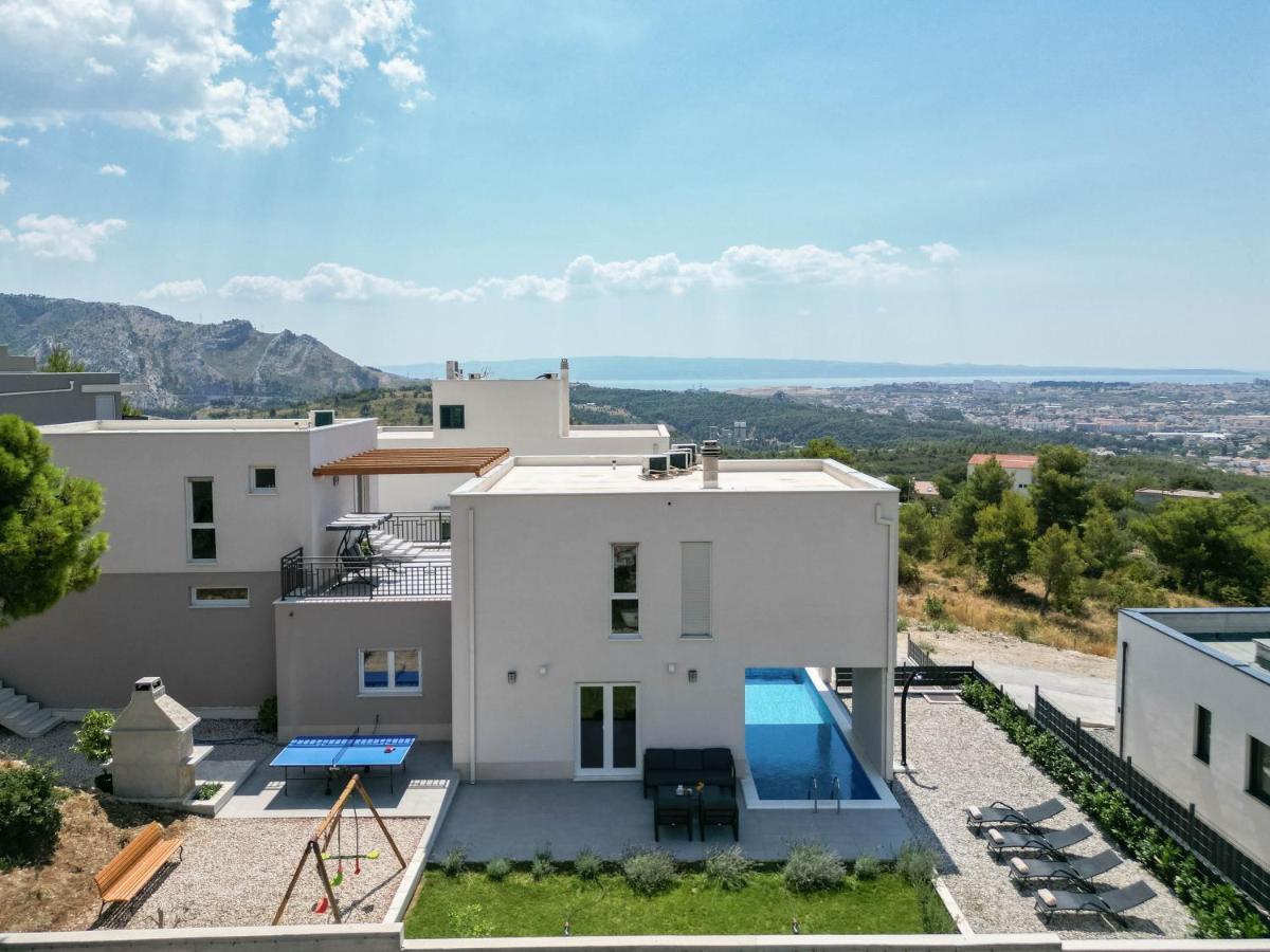 Villa Dorso With Heated Pool Klis ภายนอก รูปภาพ