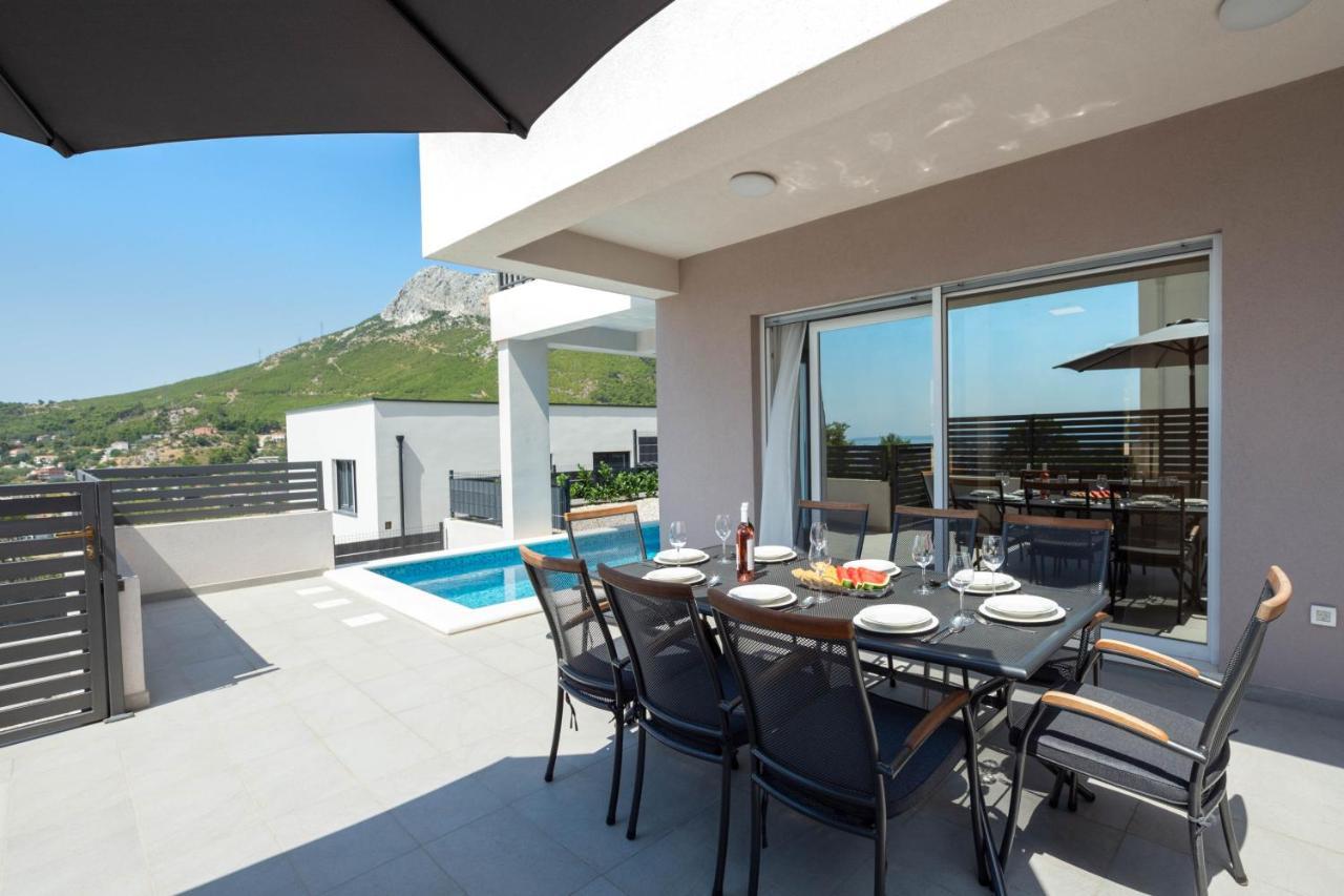 Villa Dorso With Heated Pool Klis ภายนอก รูปภาพ