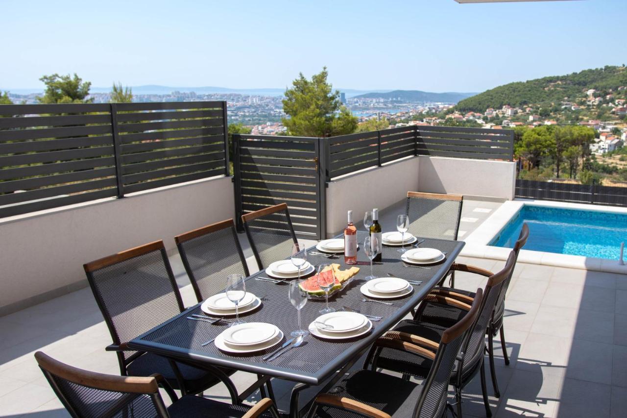 Villa Dorso With Heated Pool Klis ภายนอก รูปภาพ