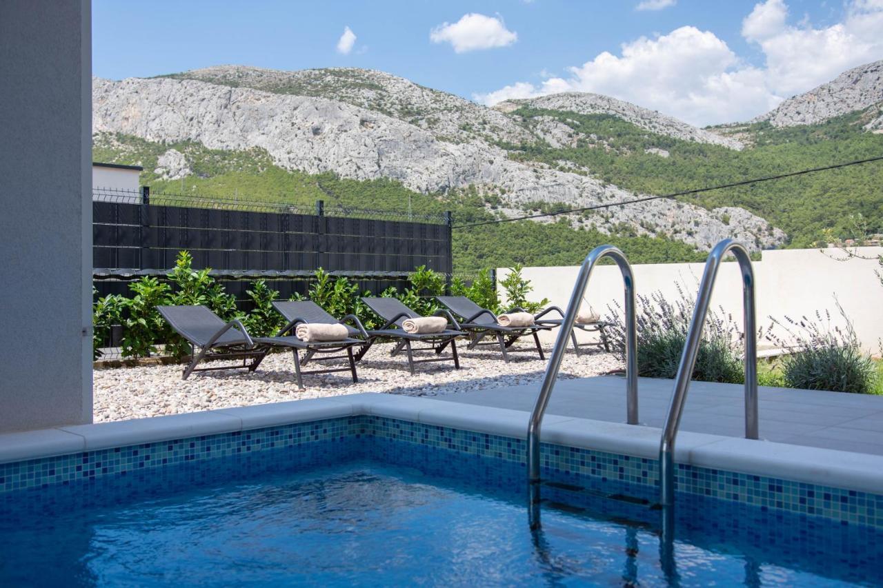 Villa Dorso With Heated Pool Klis ภายนอก รูปภาพ