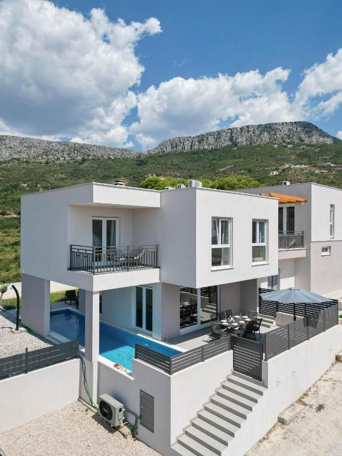 Villa Dorso With Heated Pool Klis ภายนอก รูปภาพ