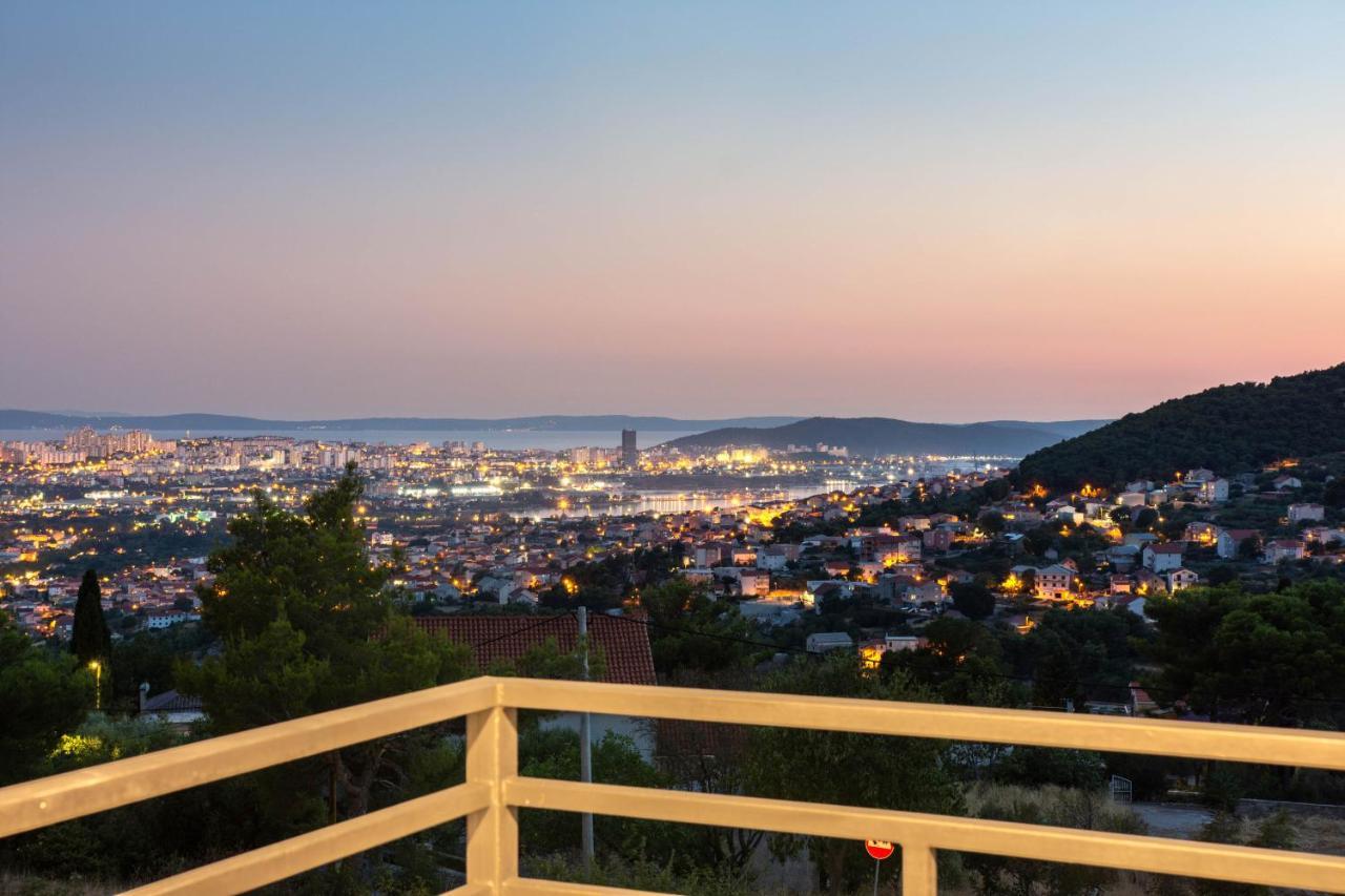 Villa Dorso With Heated Pool Klis ภายนอก รูปภาพ